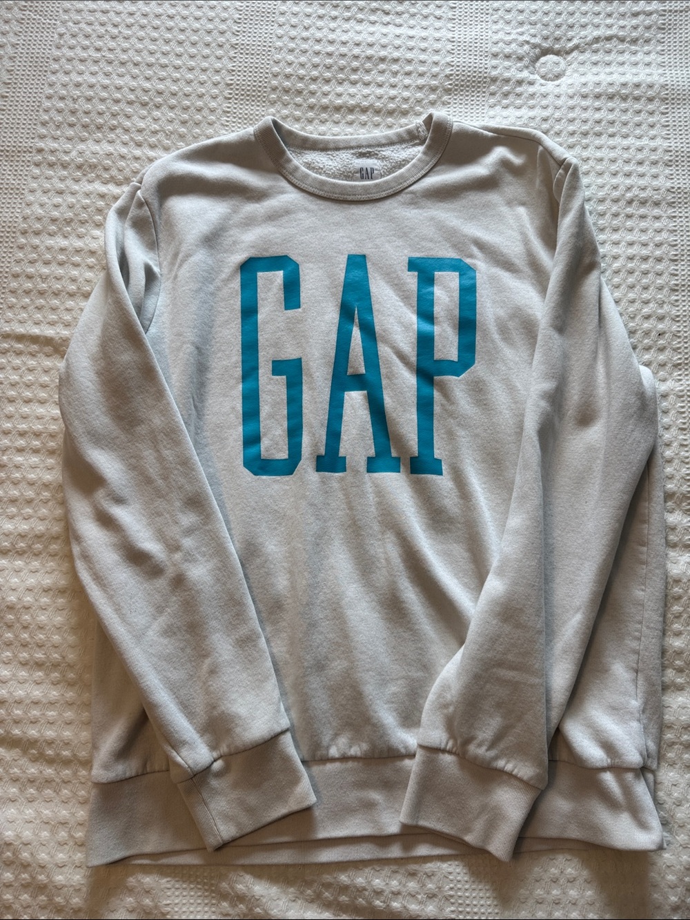 GAP Off White Crewneck with Teal Logo